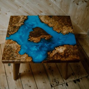 The North Shore Table